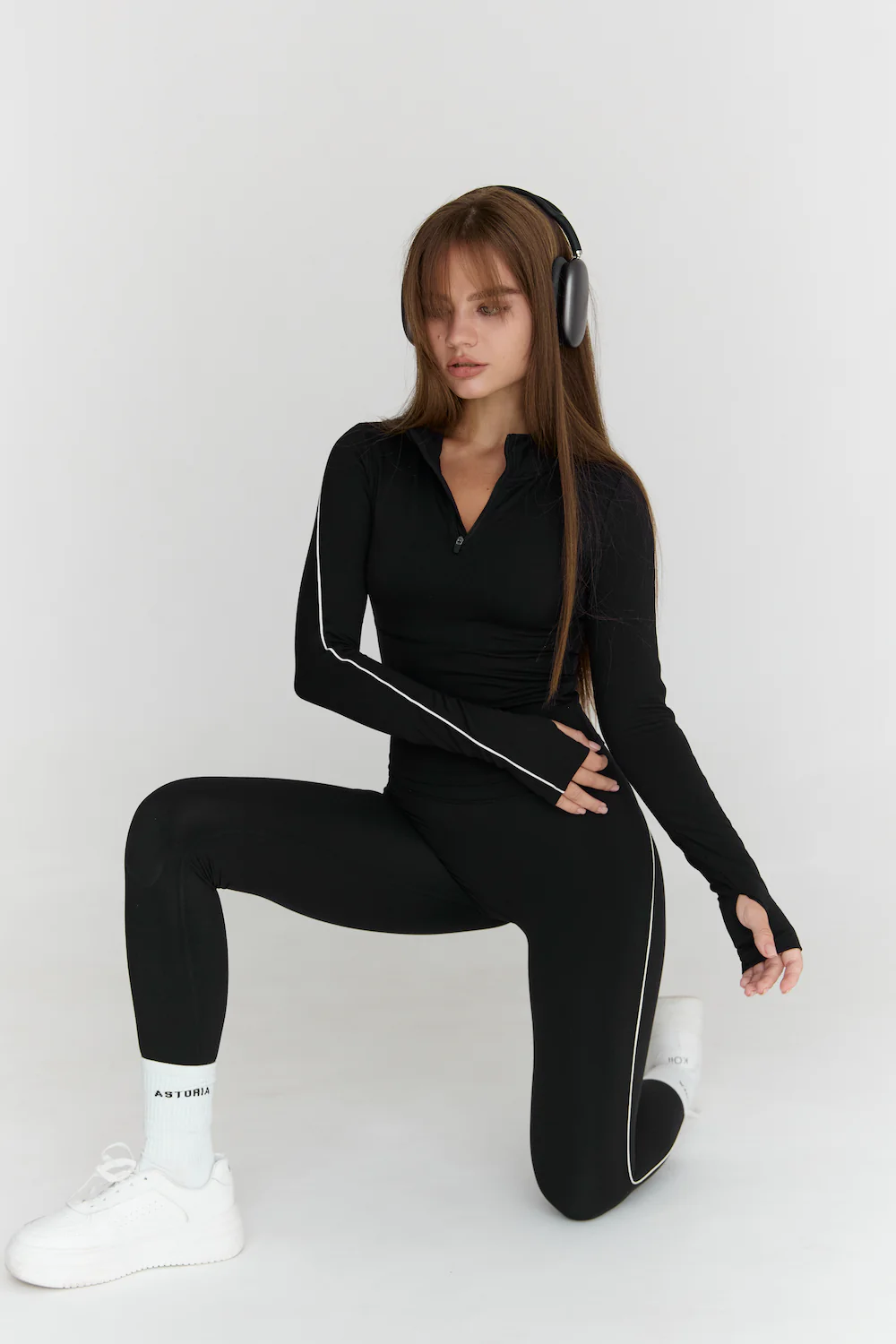 Astoria Airvíve Half Zip Jacket - Black/Cream - Image 4
