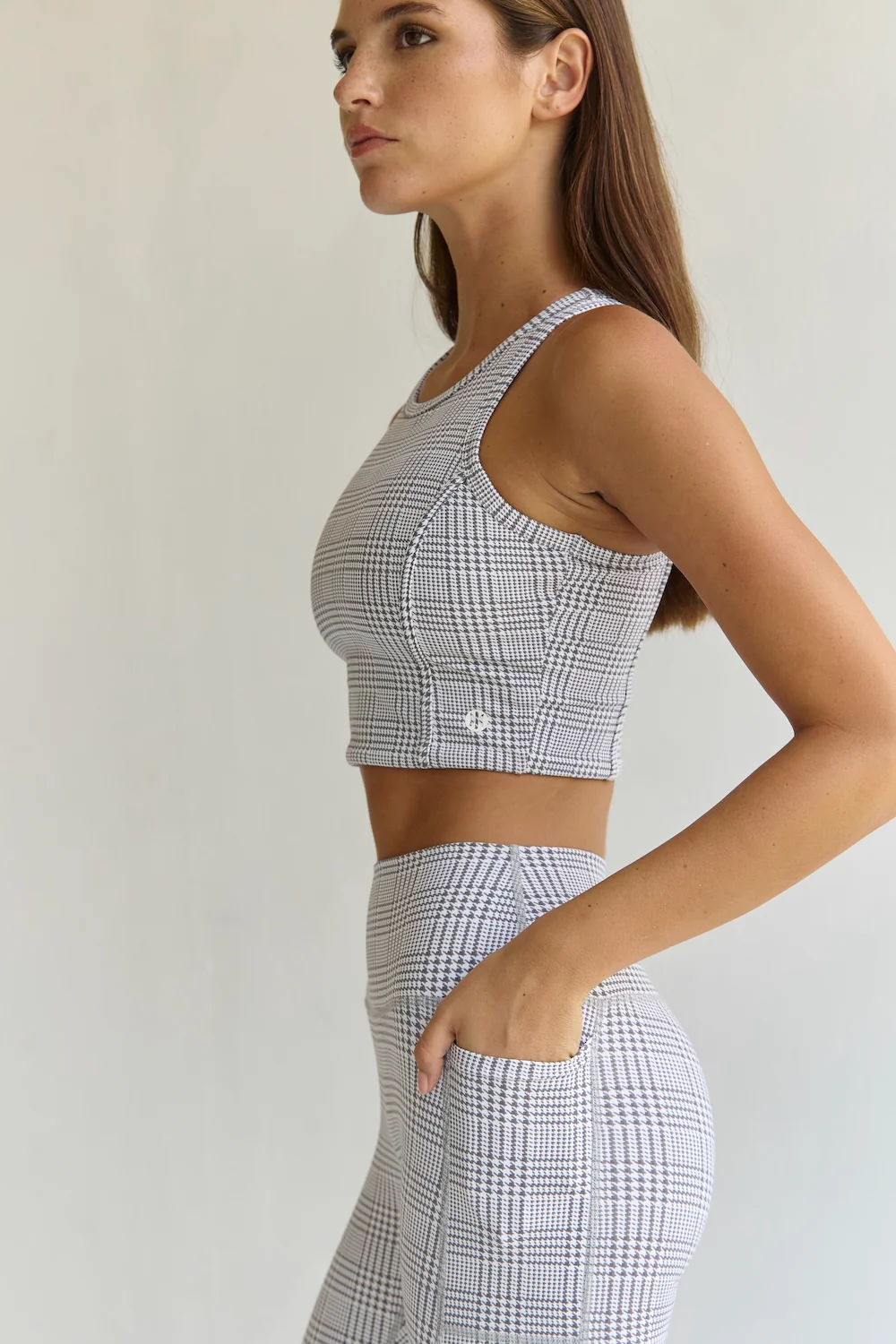 Astoria Airvíve Staple Sport Crop - Grey Plaid - Image 3