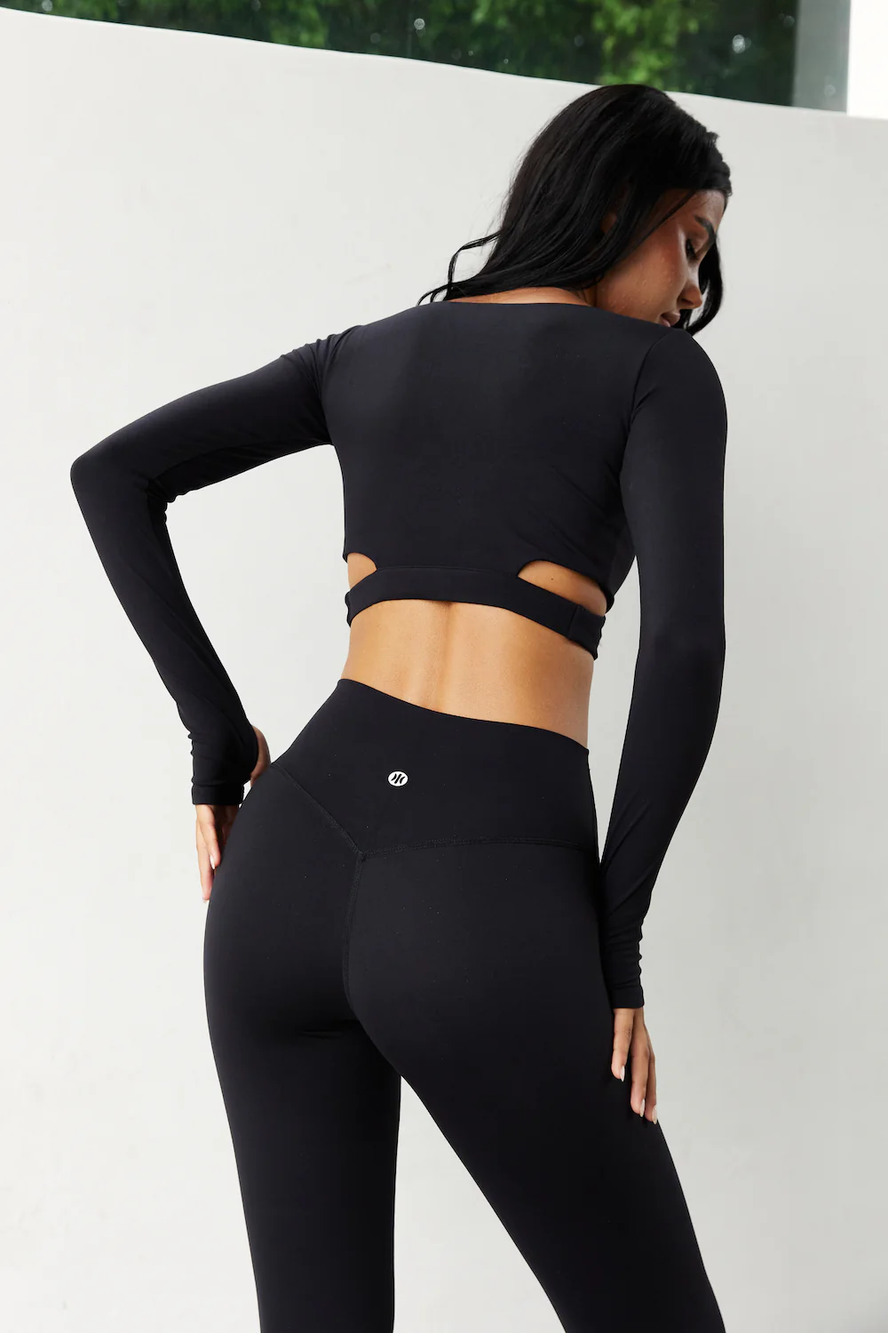 Astoria BALANCE Crossover Sleeve Crop - Black - Image 4