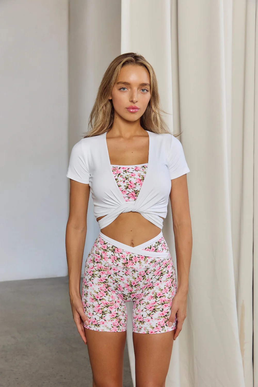Astoria LUXE BALANCE Crossover Short - Fleur - Image 7