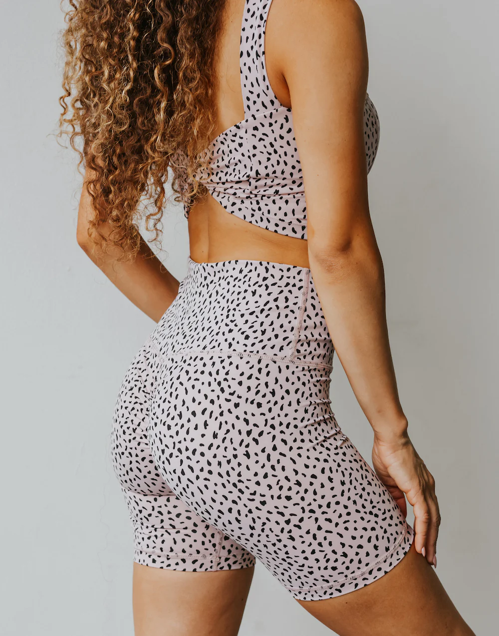 Astoria LUXE IGNITE Short - Beige Speckle - Image 2