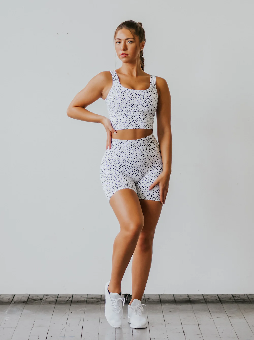 Astoria LUXE IGNITE Sports Crop - White Speckle - Image 3