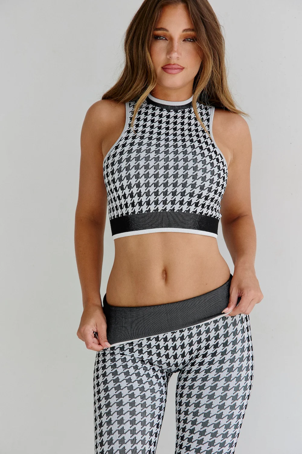 Astoria Seamless Knit Mockneck - Black/Grey Houndstooth - Image 2