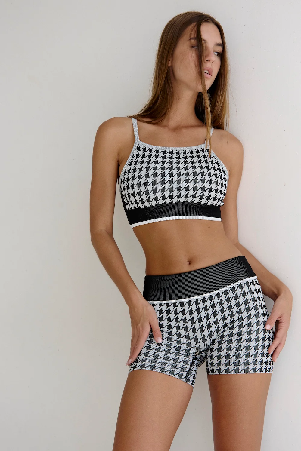 Astoria Seamless Knit Short - Black/Grey Houndstooth - Image 4