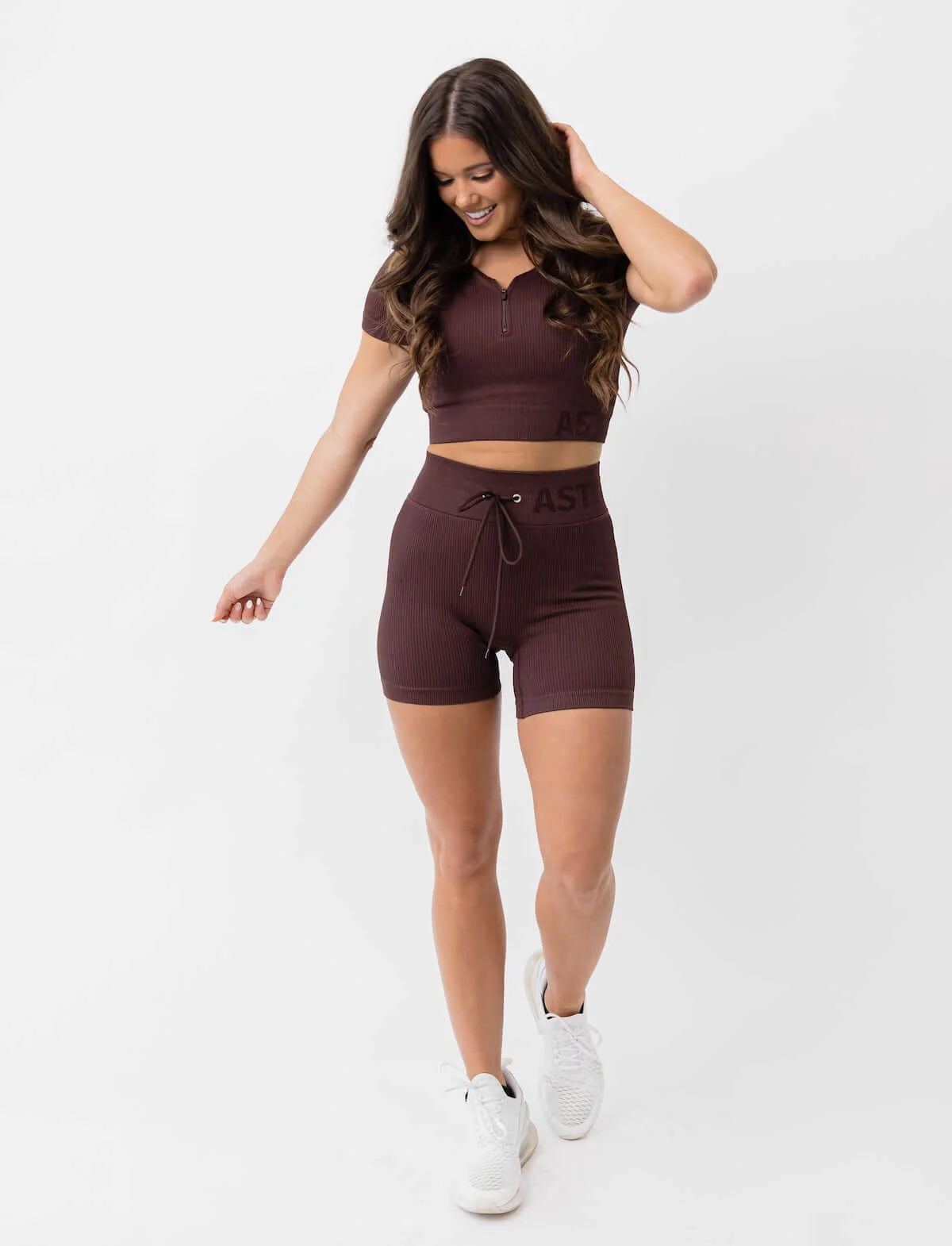 Astoria Seamless Ribbed Series Zip Quarter-Sleeve Crop - Espresso - Image 3